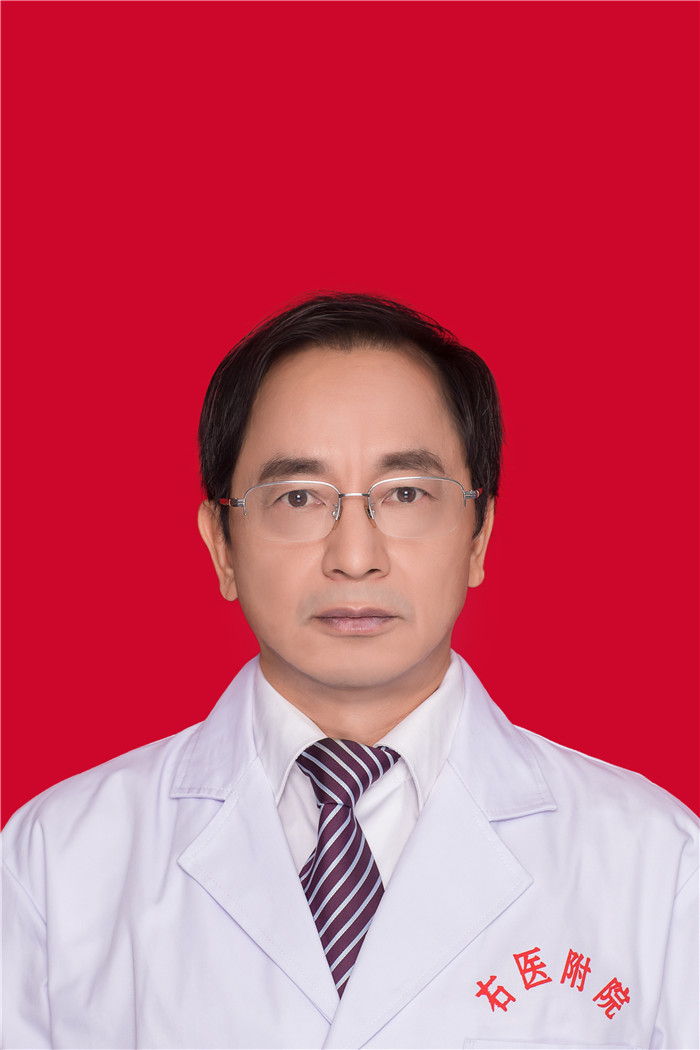 黄群