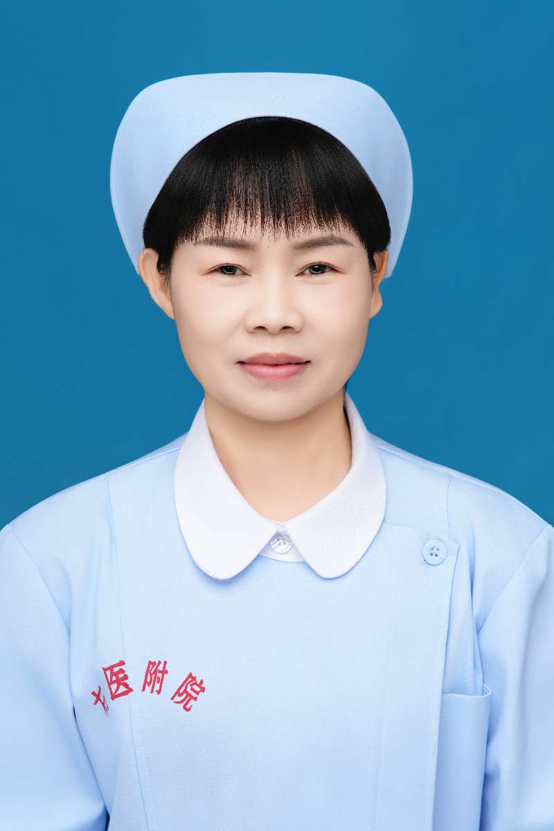 李小潘