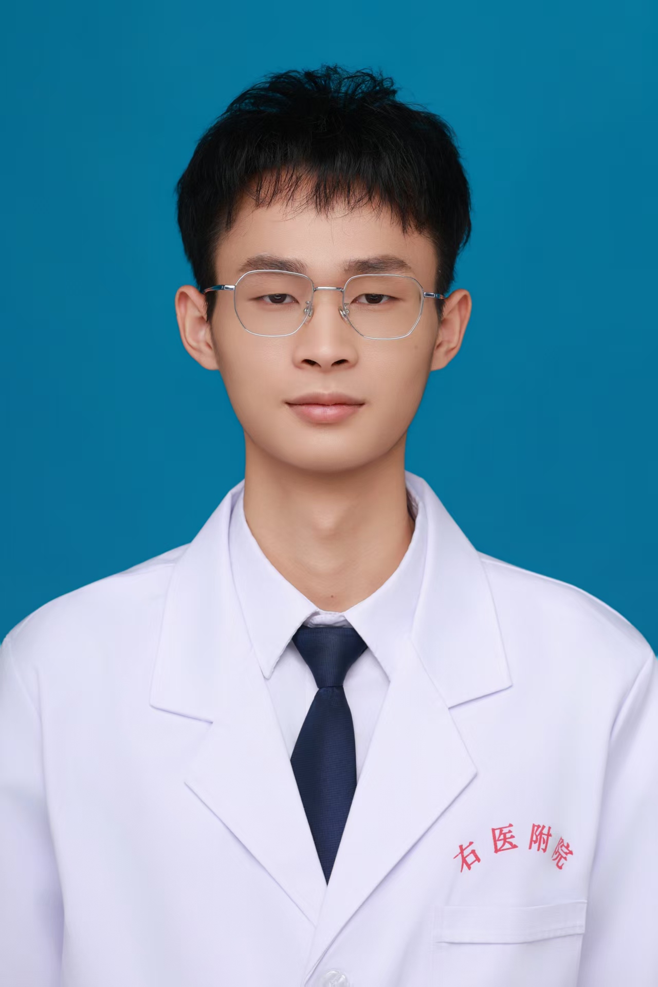 牙侯贵