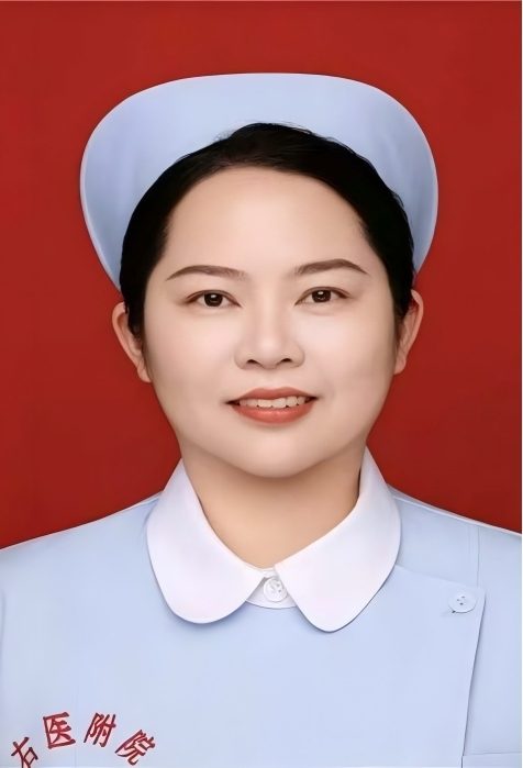 周佳秀